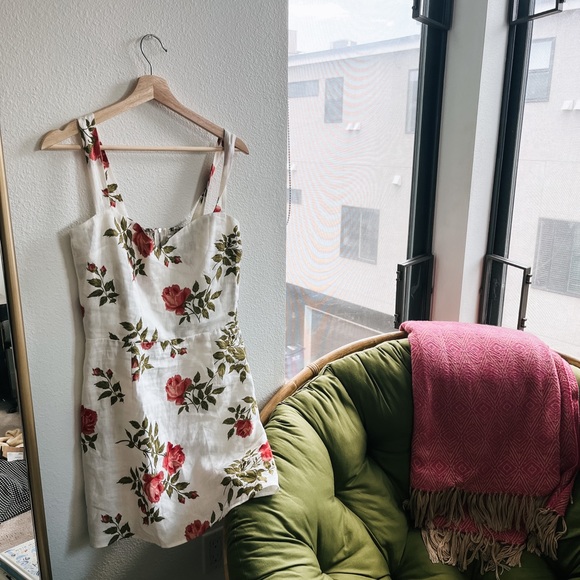 REFORMATION LINEN DRESS! | New, never worn! - Picture 3 of 7